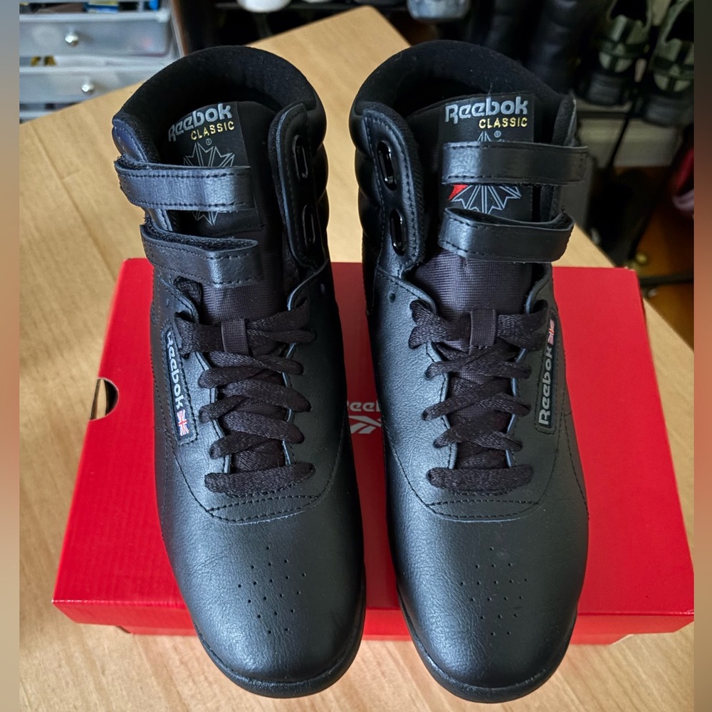 Reebok Classic Black Leather Sneakers